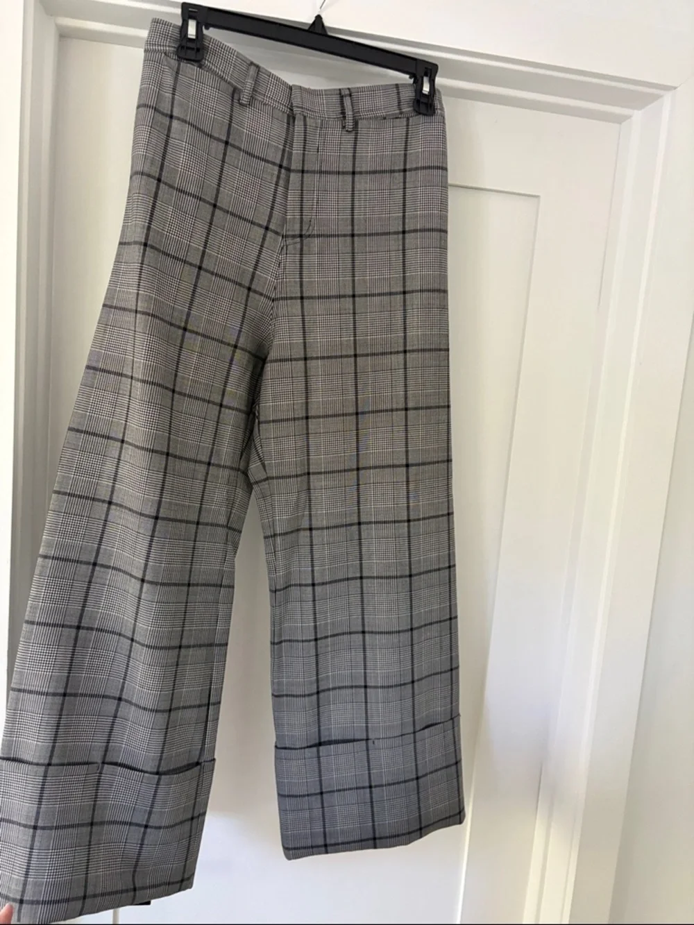 Sea New York cropped high rise black plaid Wide-Pants. Button and zipper fly. - Picture 4 of 15